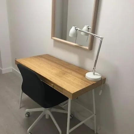 Apartment Stunning In Leeds- Financial District