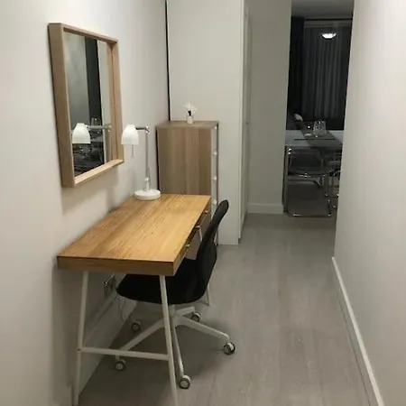 Stunning In Leeds- Financial District