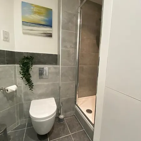 Stunning In Leeds- Financial District *