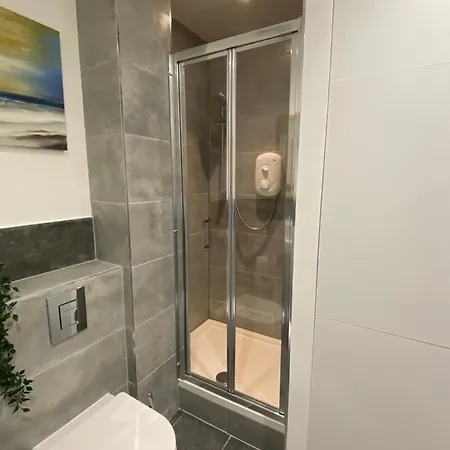 Stunning In Leeds- Financial District